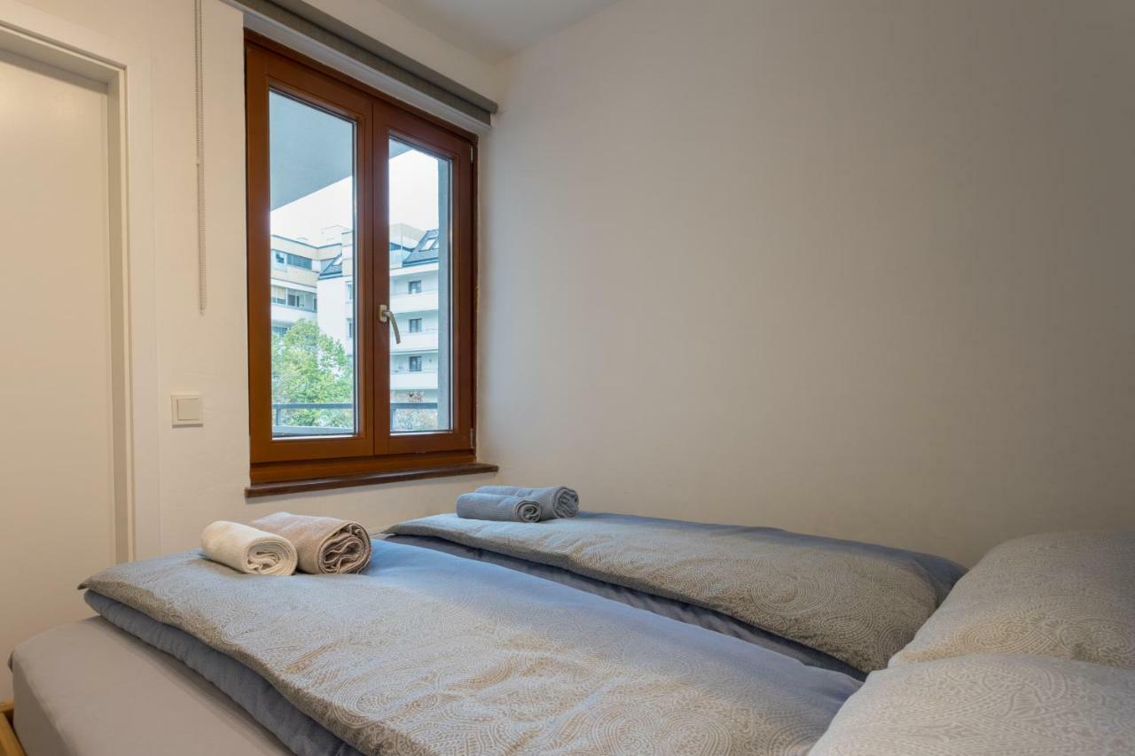 Ferienwohnung Spacious With Balcony Wien Exterior foto