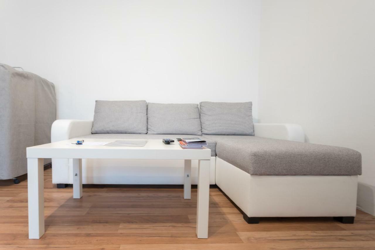Ferienwohnung Spacious With Balcony Wien Exterior foto